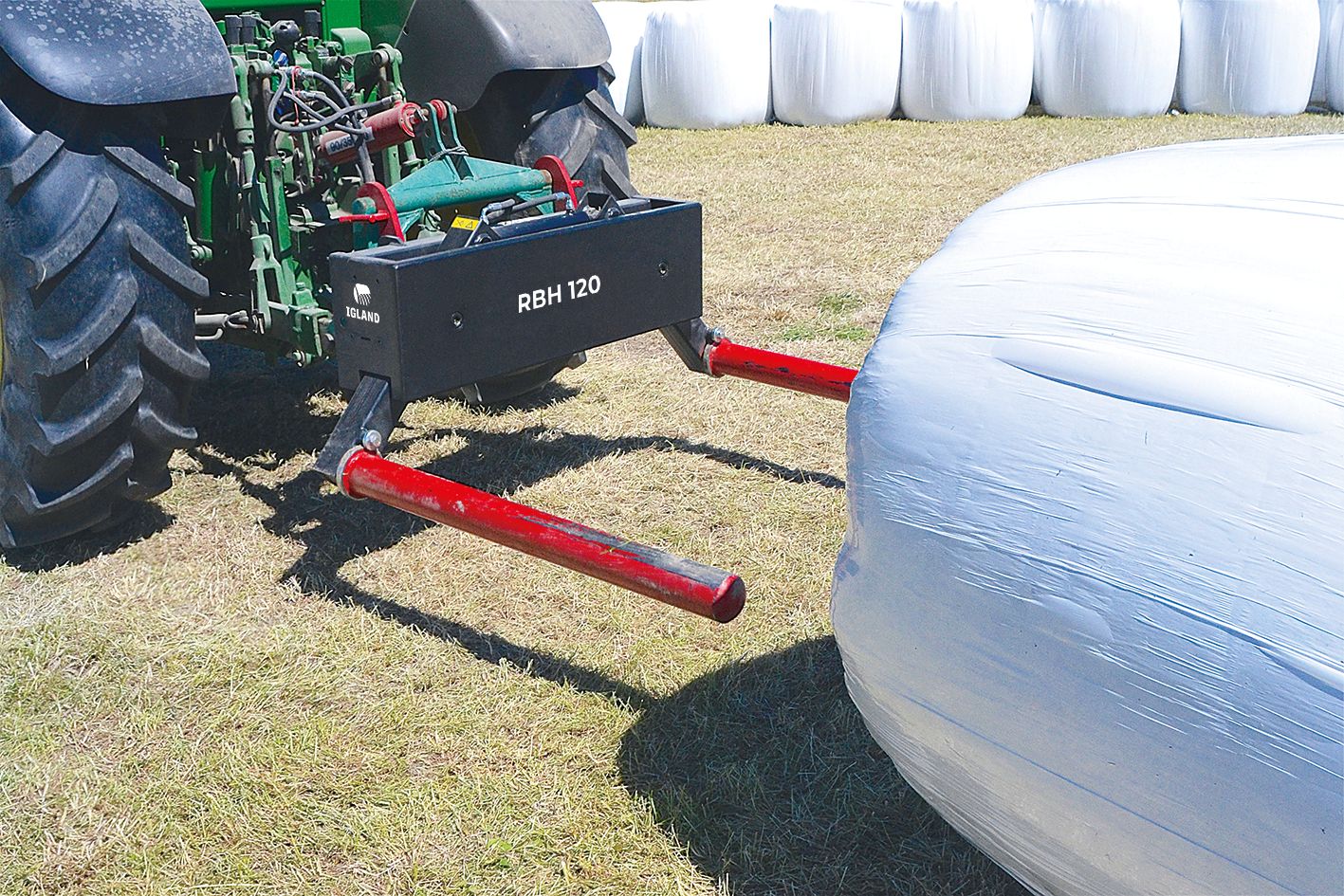 pic_IGLAND RBH 120 ROUND BALE HANDLER__Rbh 120 Action 2